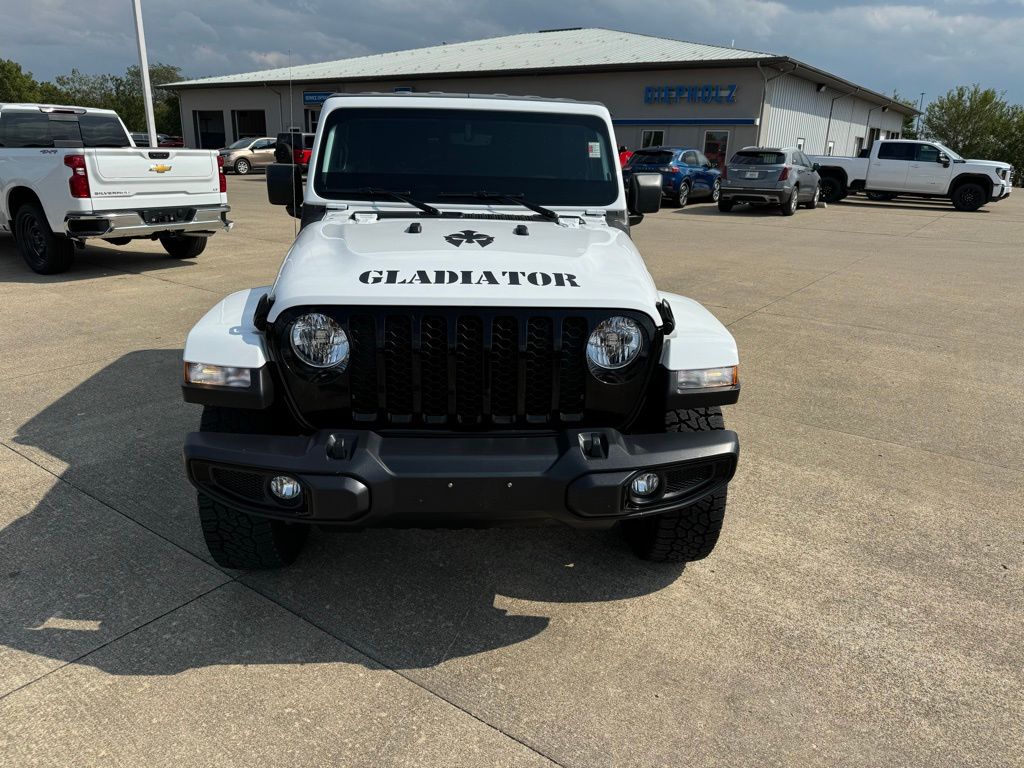 Used 2022 Jeep Gladiator WILLYS with VIN 1C6HJTAG6NL117396 for sale in Paris, IL