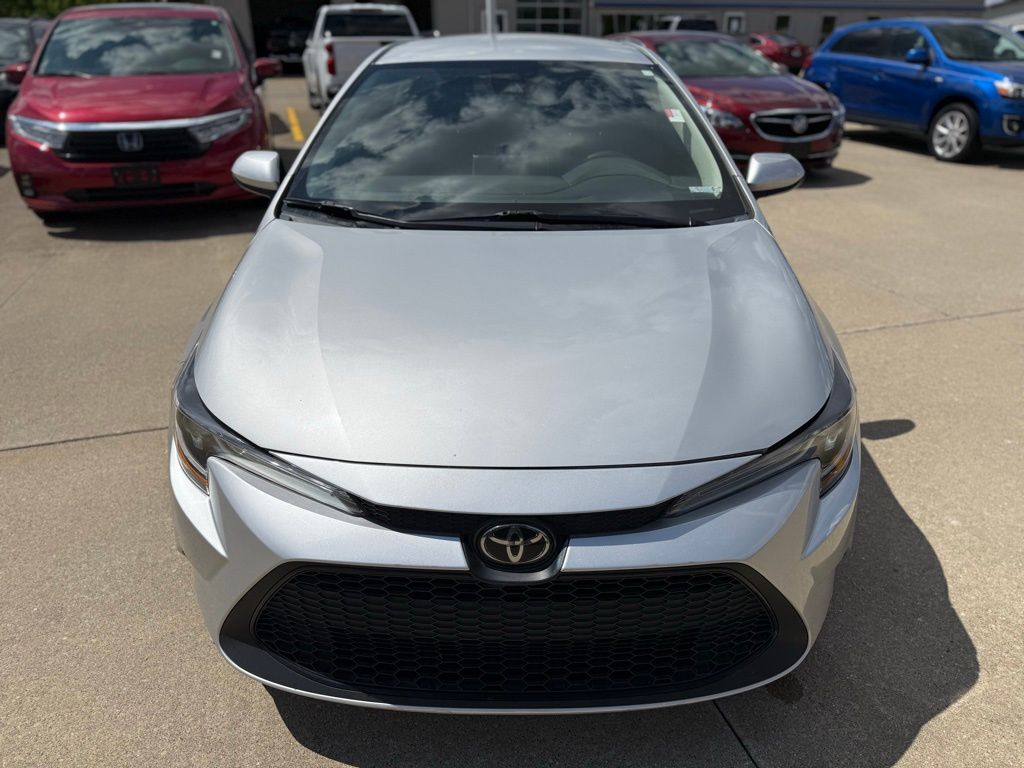 Used 2021 Toyota Corolla LE with VIN 5YFEPMAE9MP166595 for sale in Paris, IL