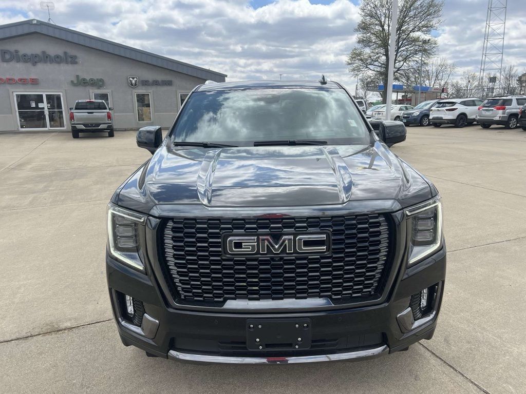Used 2023 GMC Yukon XL Denali Ultimate with VIN 1GKS2KKL3PR512092 for sale in Paris, IL
