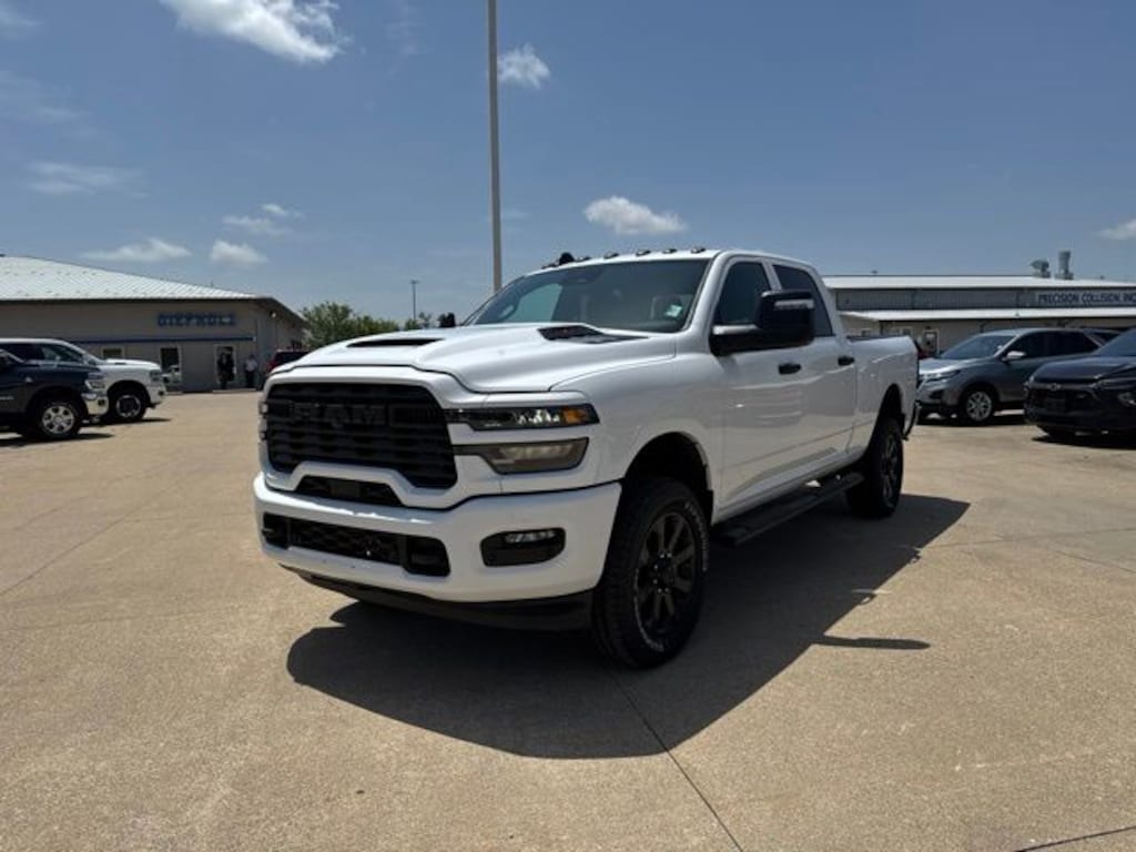 New 2026 Ram 2500 BLACK EXPRESS CREW CAB 4X4 6'4 BOX Pickup