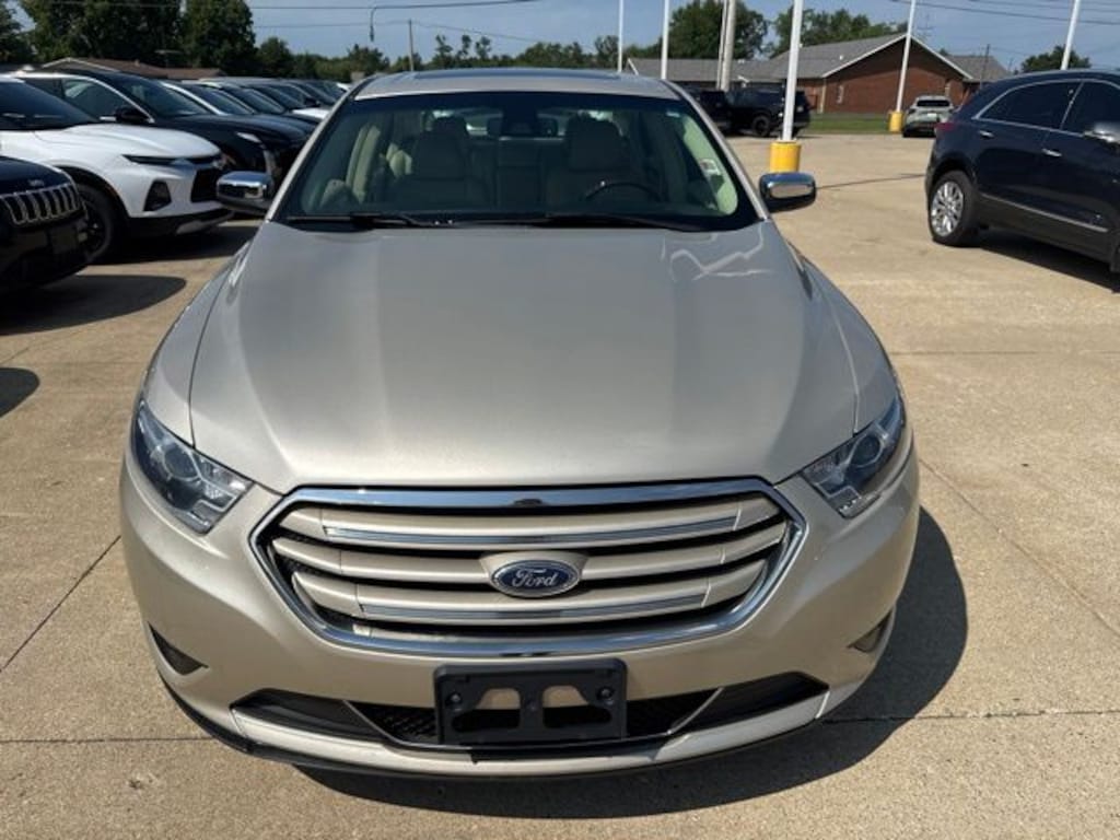 Used 2018 Ford Taurus Limited Sedan
