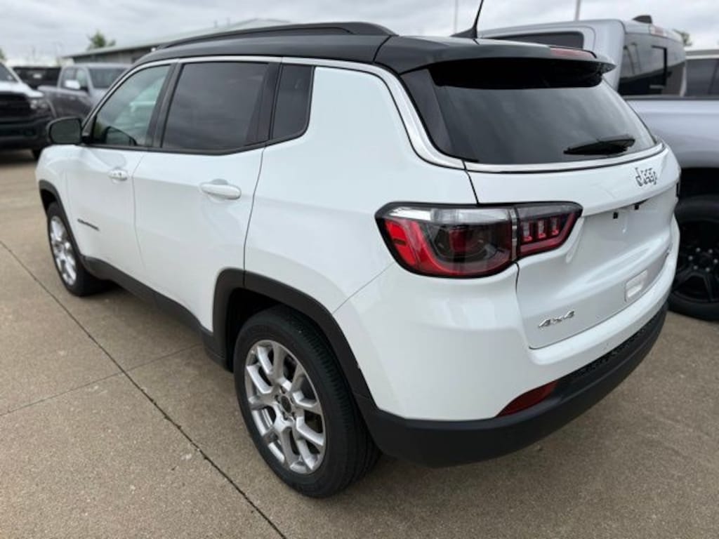 Used 2025 Jeep Compass Limited SUV