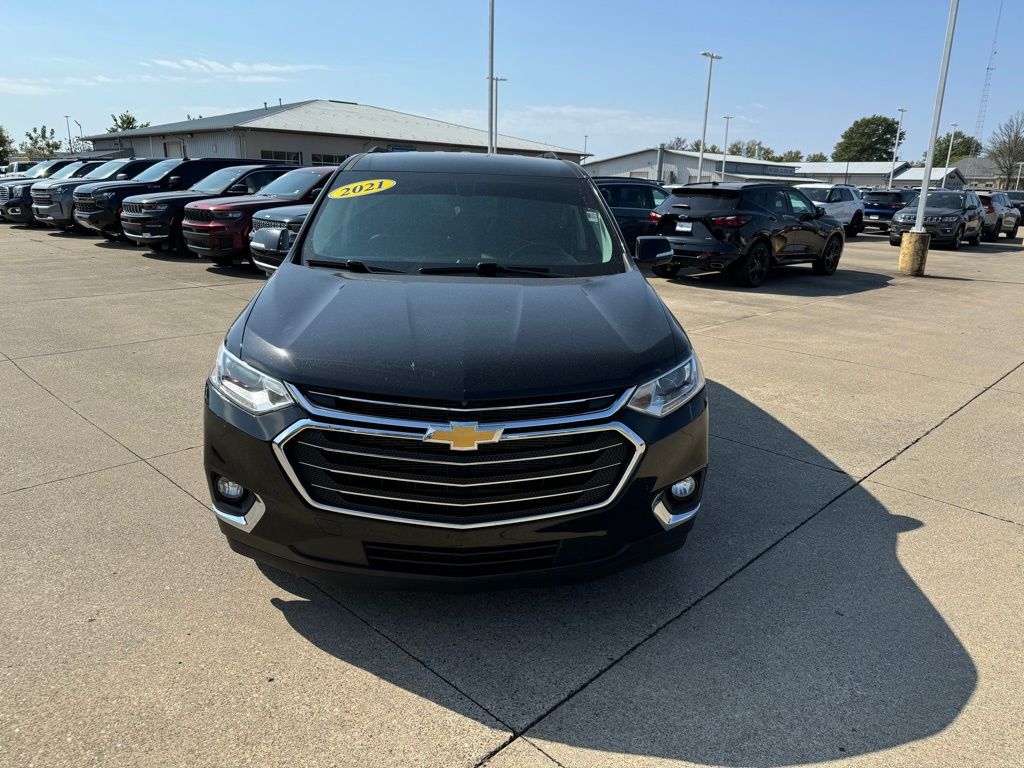 Certified 2021 Chevrolet Traverse 1LT with VIN 1GNERGKWXMJ103889 for sale in Paris, IL