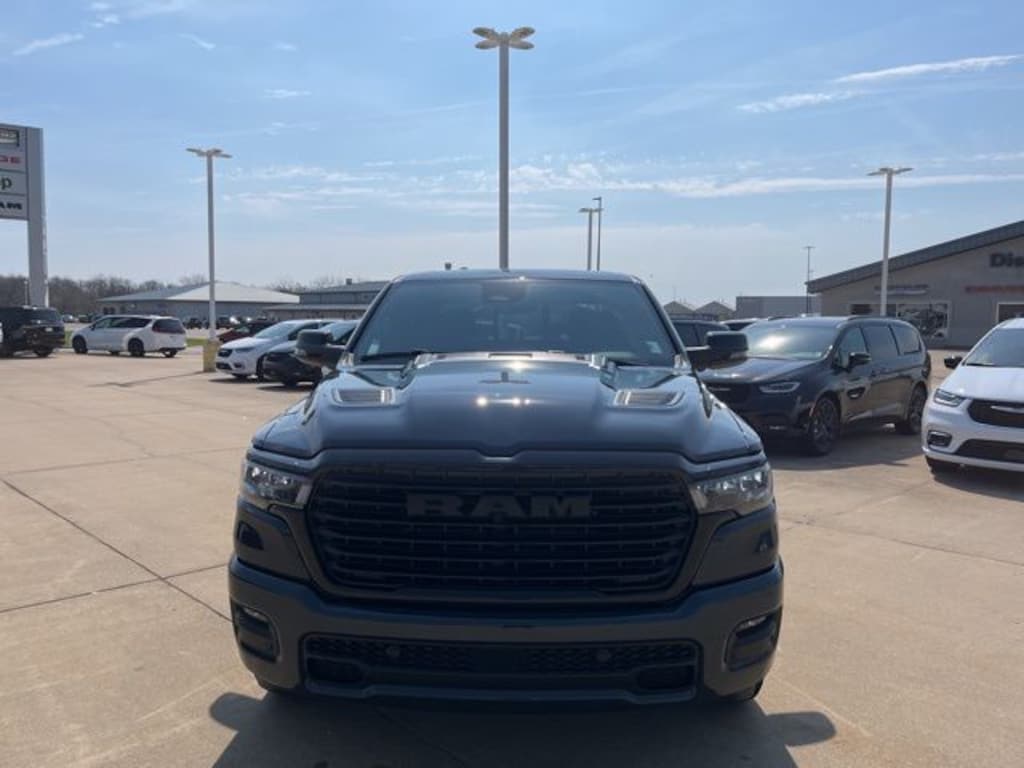 New 2026 Ram 1500 LARAMIE CREW CAB 4X4 5'7 BOX Pickup