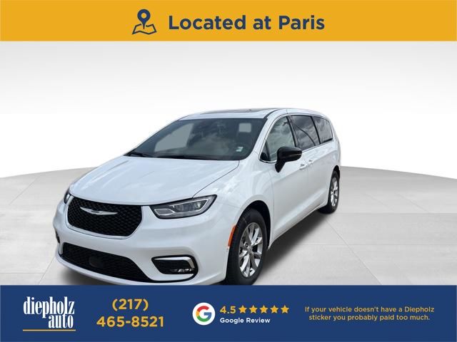 2026 Chrysler Pacifica Limited's photo