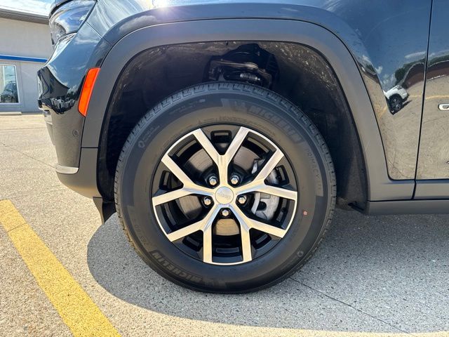 2023 Jeep Grand Cherokee L Limited - Photo 12