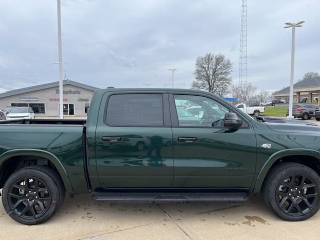 New 2026 Ram 1500 LARAMIE CREW CAB 4X4 5'7 BOX Pickup