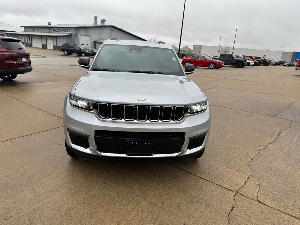 Used 2024 Jeep Grand Cherokee L Limited with VIN 1C4RJKBG9R8571222 for sale in Paris, IL