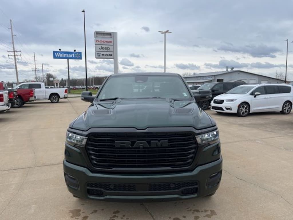 New 2026 Ram 1500 LARAMIE CREW CAB 4X4 5'7 BOX Pickup