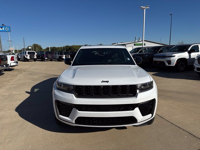 New 2027 Jeep Grand Cherokee L 3 Row LIMITED 4X4 Sport Utility