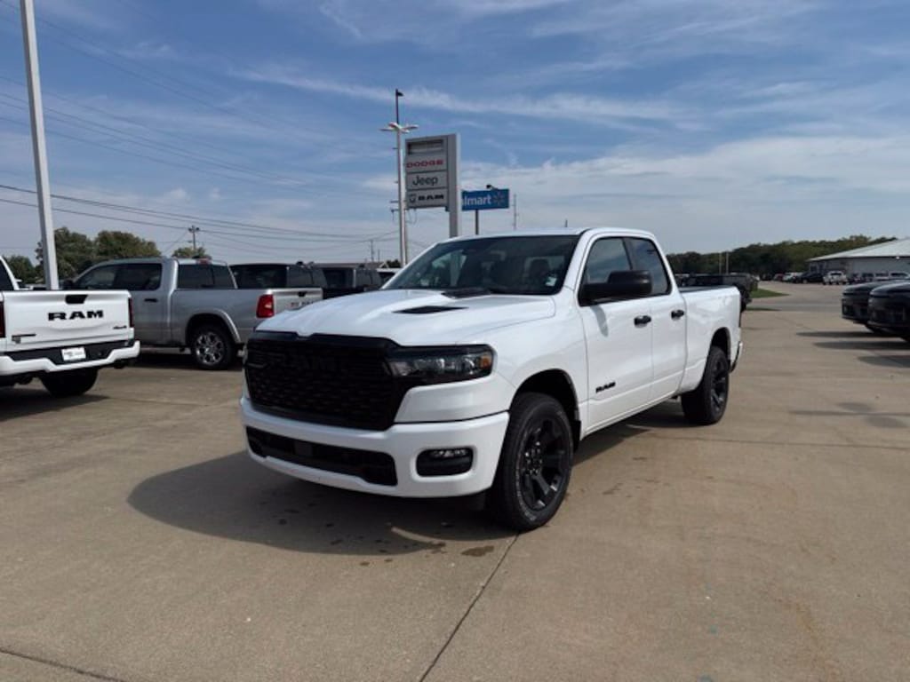 New 2027 Ram 1500 EXPRESS QUAD CAB 4X4 6'4 BOX Pickup