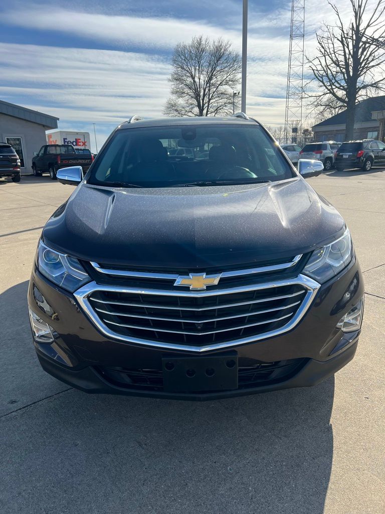 Used 2020 Chevrolet Equinox Premier with VIN 2GNAXNEV1L6230621 for sale in Paris, IL