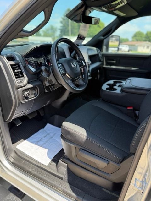 2026 RAM 3500 Tradesman - Photo 8