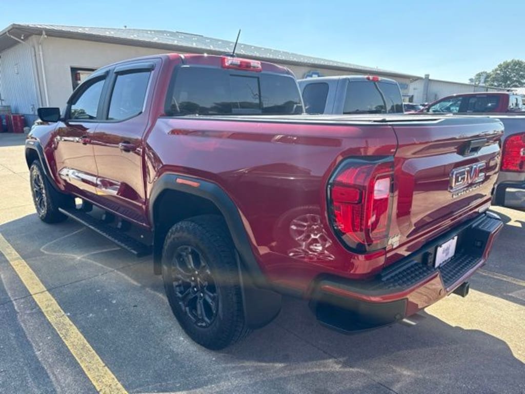 Used 2025 GMC Canyon Elevation Truck