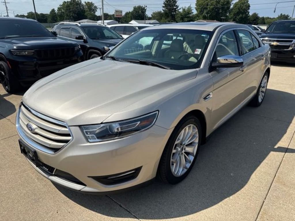 Used 2018 Ford Taurus Limited Sedan