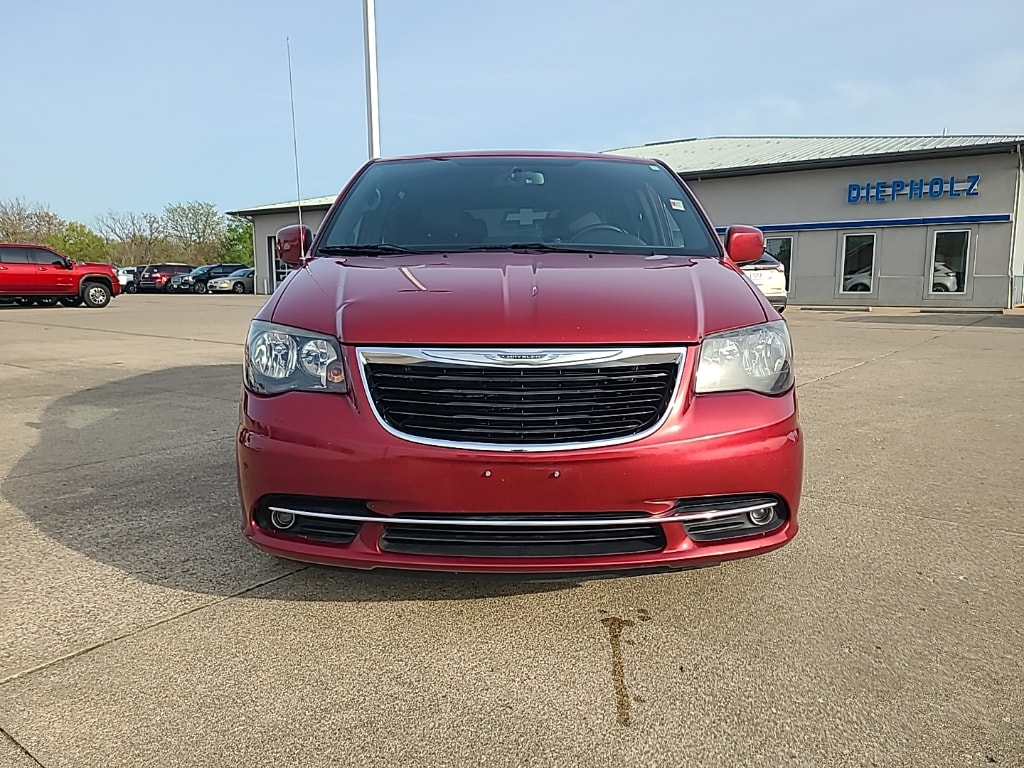 Used 2015 Chrysler Town & Country S with VIN 2C4RC1HG0FR611294 for sale in Paris, IL