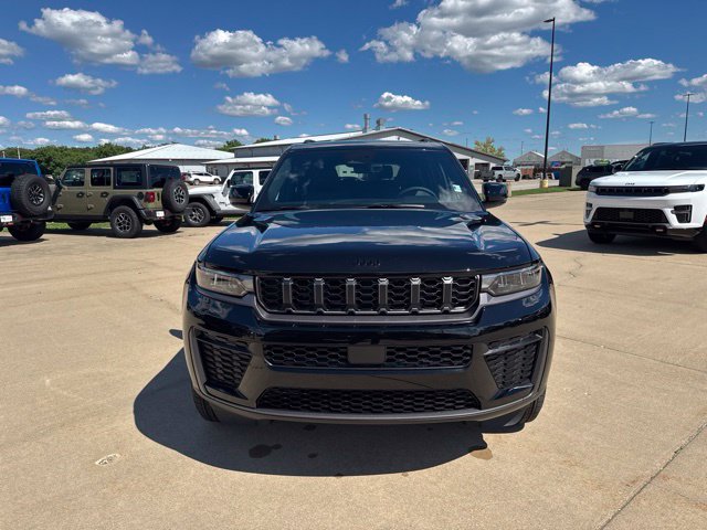 New 2026 Jeep Grand Cherokee L LAREDO 4X4 Sport Utility