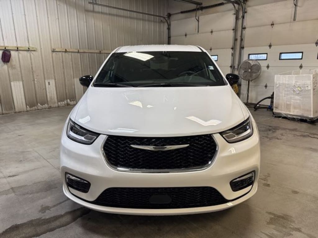 New 2026 Chrysler Pacifica SELECT Passenger Van
