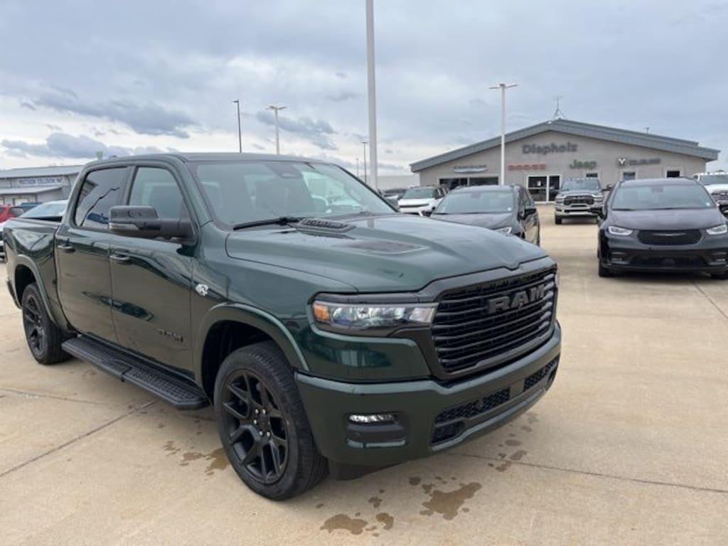New 2026 Ram 1500 LARAMIE CREW CAB 4X4 5'7 BOX Pickup
