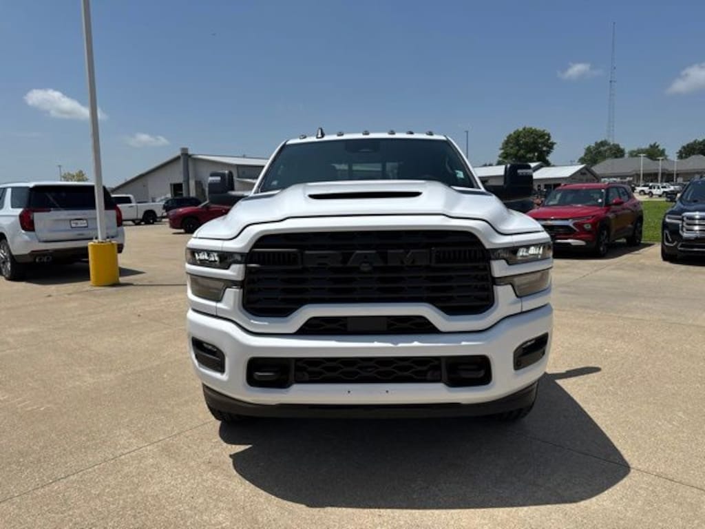 New 2026 Ram 2500 BLACK EXPRESS CREW CAB 4X4 6'4 BOX Pickup