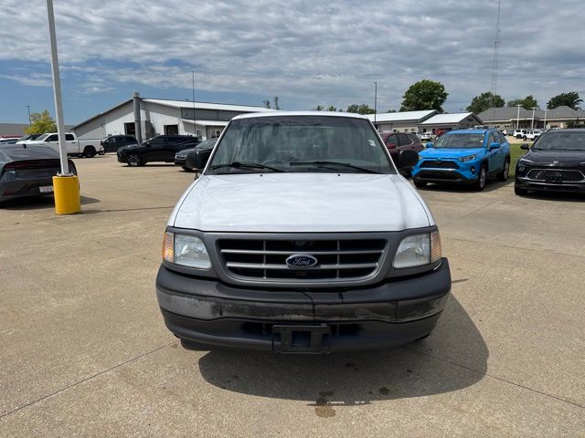 Used 2001 Ford F-150 XL with VIN 2FTZF17271CB00836 for sale in Paris, IL