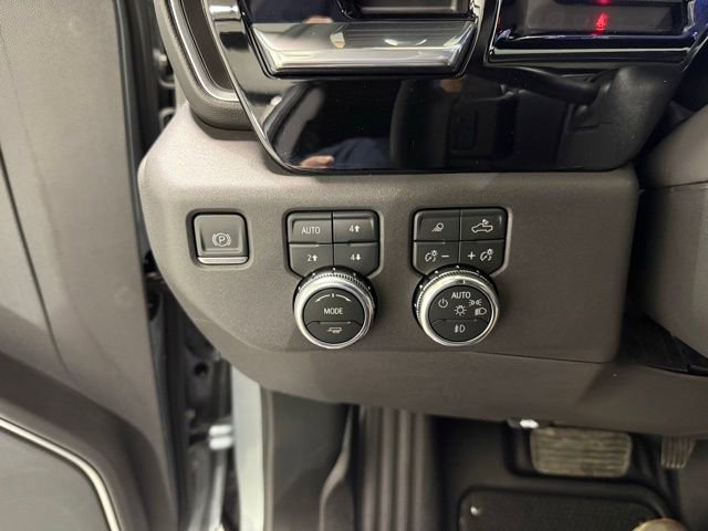 2023 GMC Sierra 1500 SLT - Photo 18