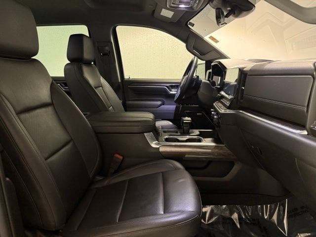 2024 Chevrolet Silverado 1500 LTZ - Photo 29