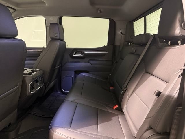 2026 GMC Sierra 1500 SLT - Photo 25