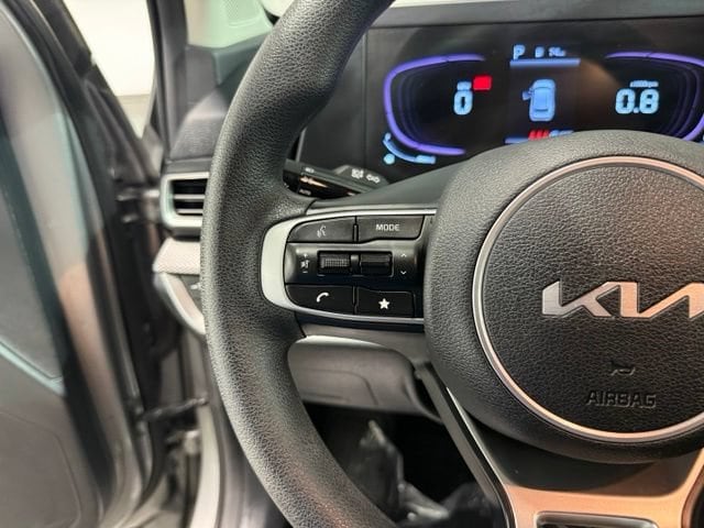 2023 Kia Sportage LX - Photo 14