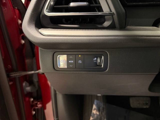 2026 Chevrolet Traverse LT - Photo 18