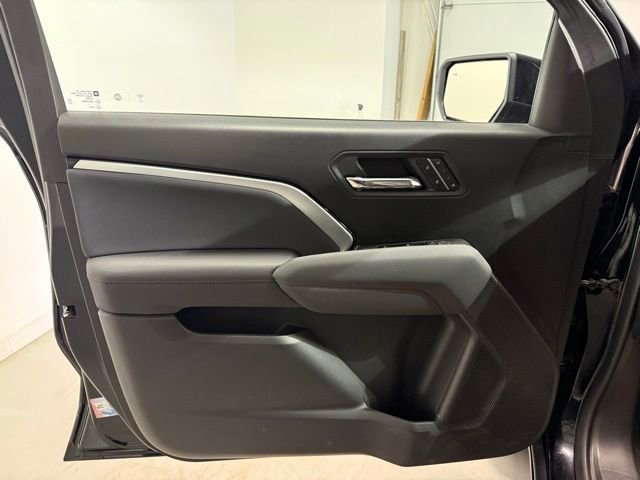 2023 Chevrolet Colorado Z71 - Photo 9