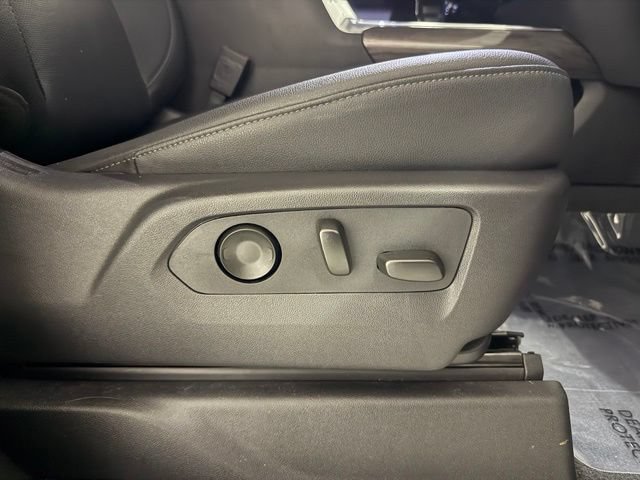2024 Chevrolet Silverado 1500 LTZ - Photo 30