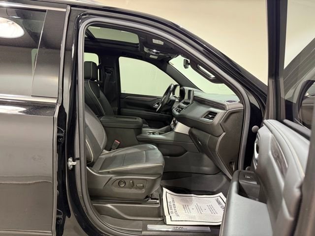 2022 GMC Yukon XL SLT - Photo 30