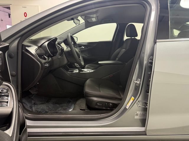 2024 Chevrolet Malibu 1LT - Photo 11
