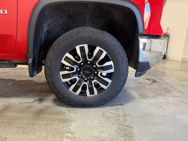 2025 Chevrolet Silverado 3500HD LT - Photo 25