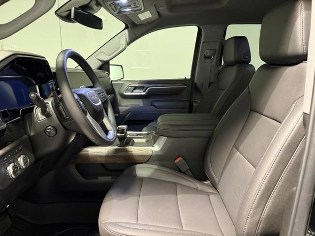 2026 GMC Sierra 1500 SLT - Photo 13