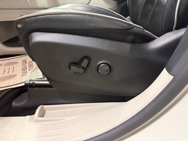 2021 Chrysler Pacifica Limited - Photo 10
