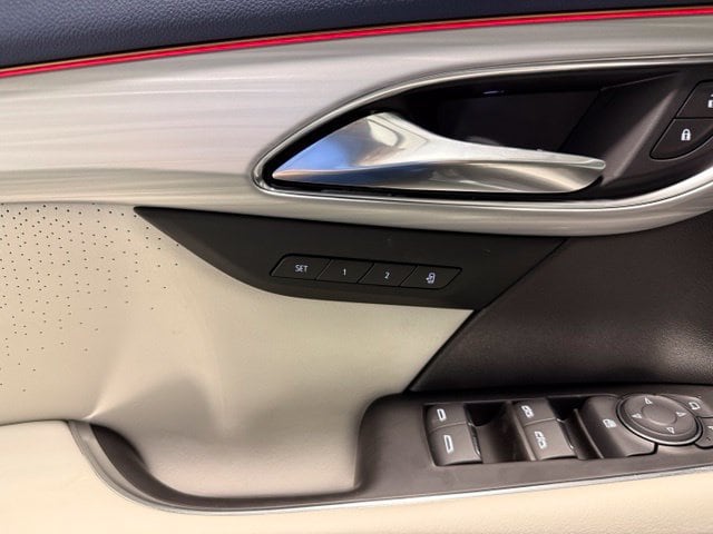 2026 Buick Envision Avenir - Photo 12