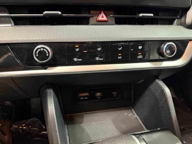 2023 Kia Sportage LX - Photo 18