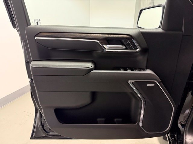 2026 GMC Sierra 1500 SLT - Photo 9