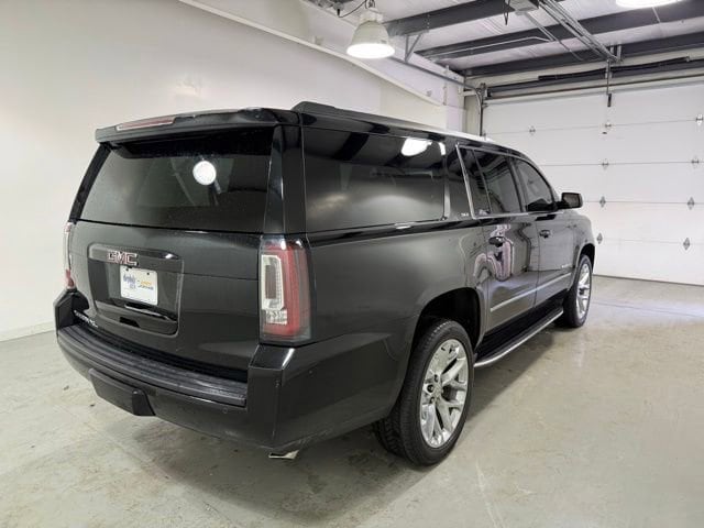2020 GMC Yukon XL SLT - Photo 7