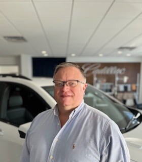 Staff member Paul Mejdrich from ID_9d9b60