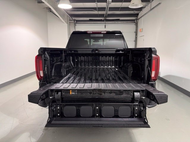 2026 GMC Sierra 1500 SLT - Photo 8