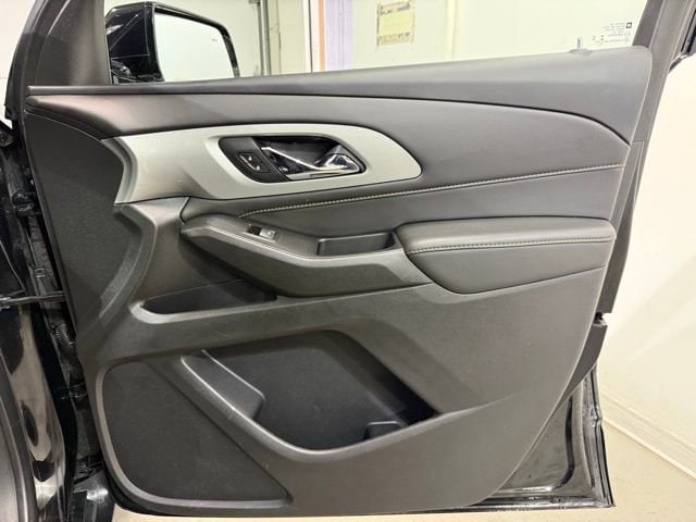 2020 Chevrolet Traverse 1LT - Photo 28