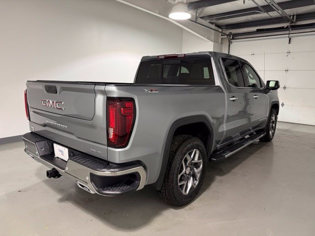 2026 GMC Sierra 1500 SLT - Photo 7