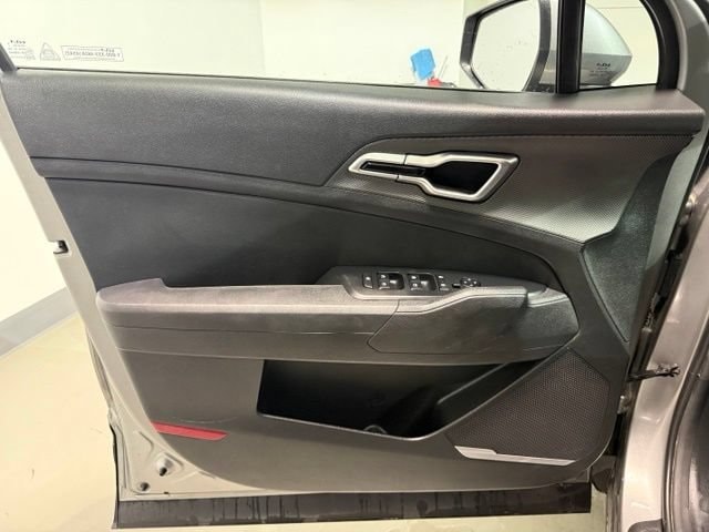 2023 Kia Sportage LX - Photo 10