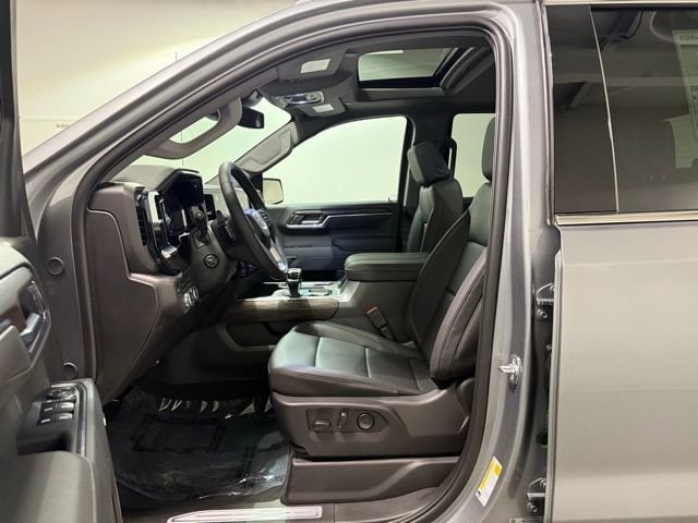 2026 GMC Sierra 1500 SLT - Photo 12