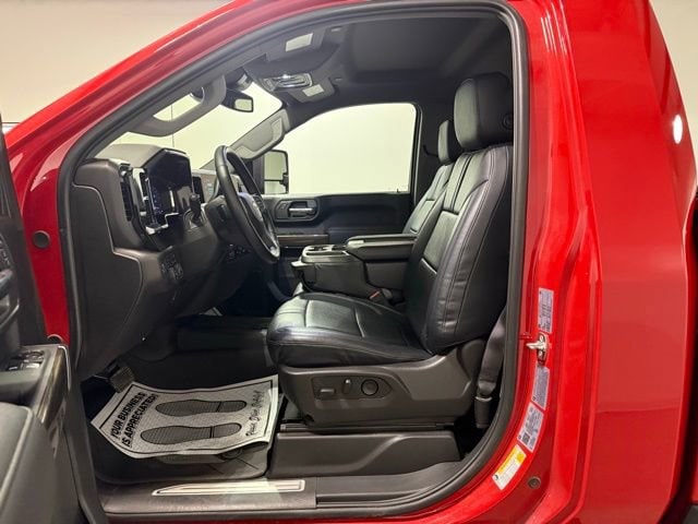 2025 Chevrolet Silverado 3500HD LT - Photo 12