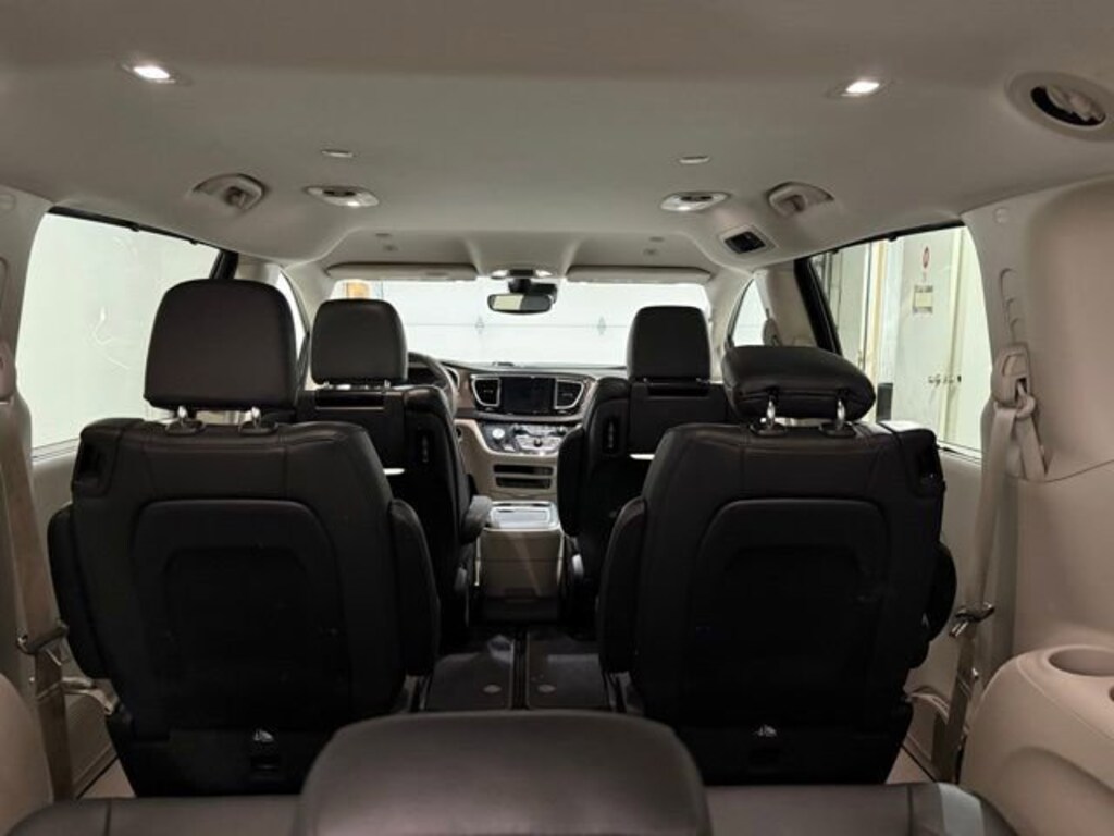 Used 2019 Chrysler Pacifica Touring L Plus