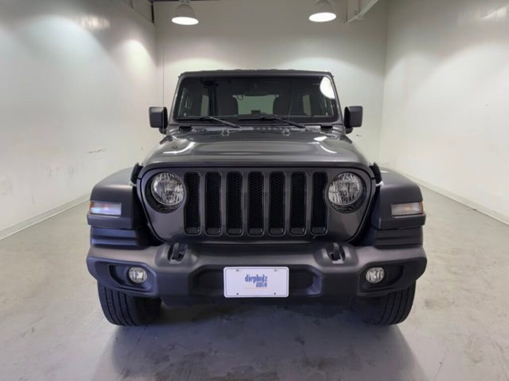 Used 2022 Jeep Wrangler Unlimited Sport Altitude 4x4 SUV